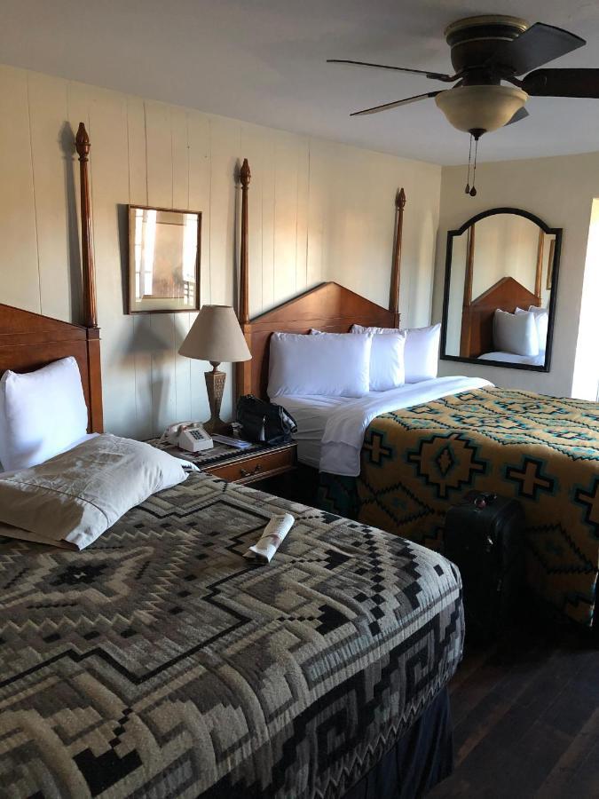 Apache Lodge Прескот Екстериор снимка